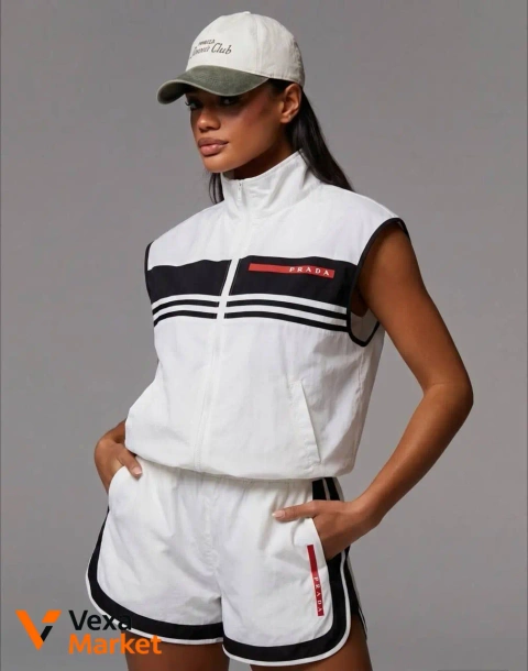 Костюм Prada белый S, M, L