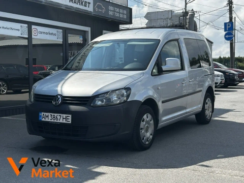 Volkswagen Caddy III покоління (FL) 2012 Дизель 1.6 л.