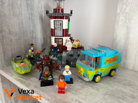 Конструктор LEGO Scooby-Doo "Бухта Призраков" (75903)