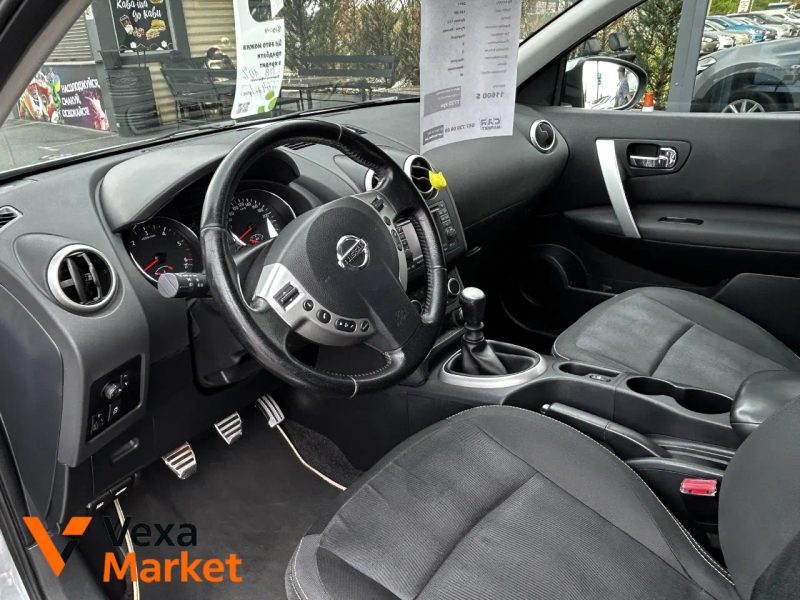 Nissan Qashqai 2011 Сірий Дизель 1.5 л. Ручна / Механіка — фото 4