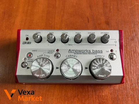 Процесор для бас-гітари Korg Ampworks Bass