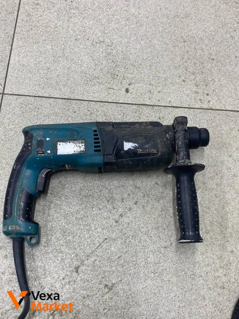 Перфоратор Makita HR2470