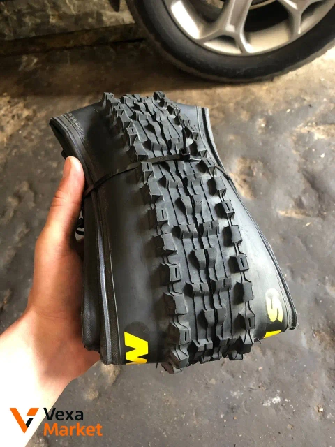 Покришки Maxxis 26x2.4 з малим пробігом