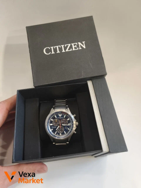 Чоловічий годинник Citizen титановий корпус