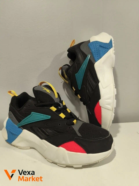 Reebok 37 р. (23.5 см) - зручне спортивне взуття
