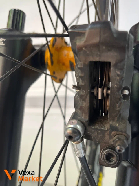 Передний тормоз Shimano Zee