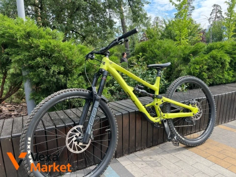 YT Capra Core 1 2023 (L) велосипед