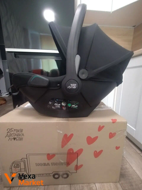 Автокрісло Britax Römer від народження до 13 кг