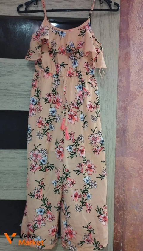 Дитячий одяг: комбінезони та костюми H&M