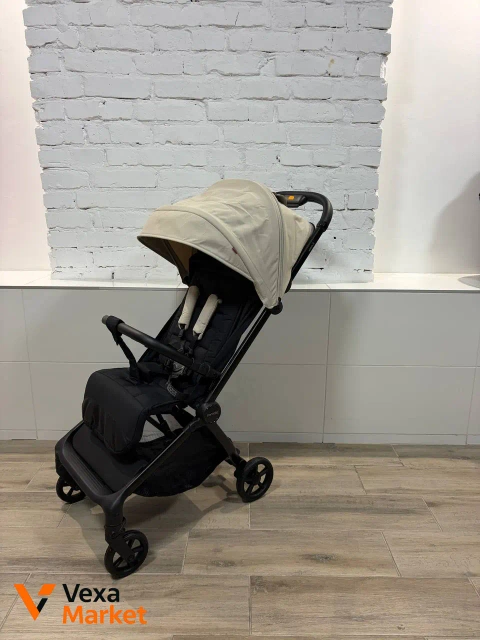 Прогулянкова коляска Carrello Atom S Ceramic Beige