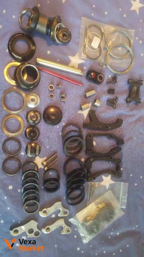 Запчастини для амортизаторів та кермо RockShox, Fox