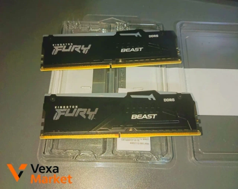 Оперативная память Kingston DDR5 16GB (2x8GB) 5200MHz FURY Beast RGB Black