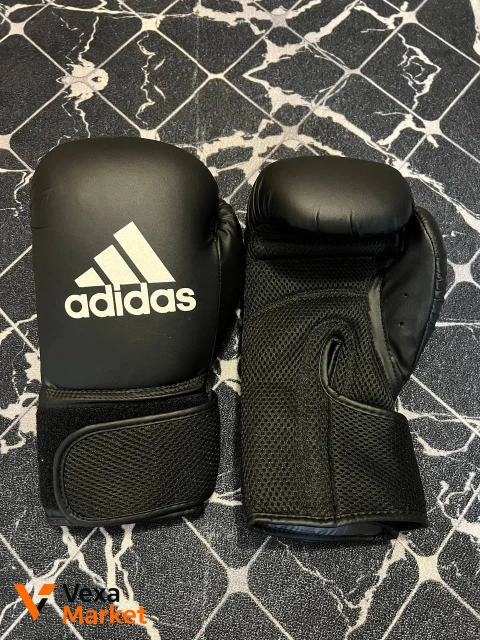 Боксерские перчатки Adidas