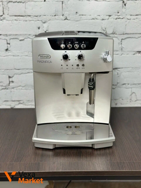 Кавомашина DeLonghi Magnifica