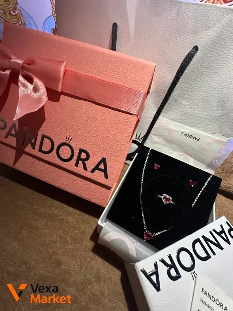 Комплект Pandora: кольцо, серьги, подвеска с рубиновым сердцем — фото 2