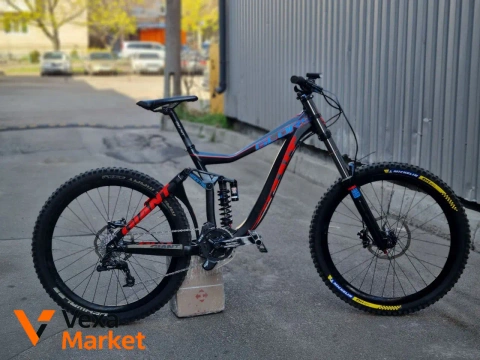 Giant Glory 2 Downhill 2014
