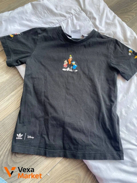 Дитяча футболка Adidas Disney чорна 3-4 роки