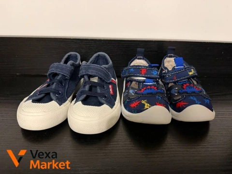 Дитячі кросівки Levi's та інші з динозаврами, розмір 23