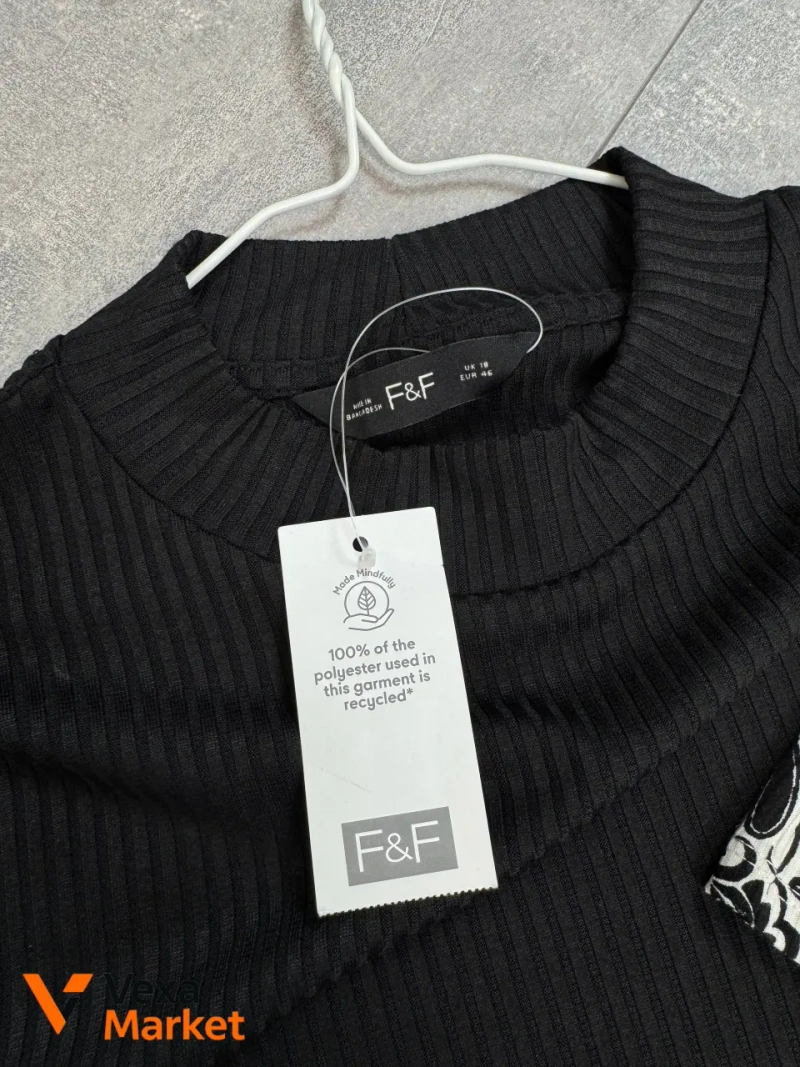 Чорний боді в рубчик F & F розмір UK 18 / 52 — фото 3