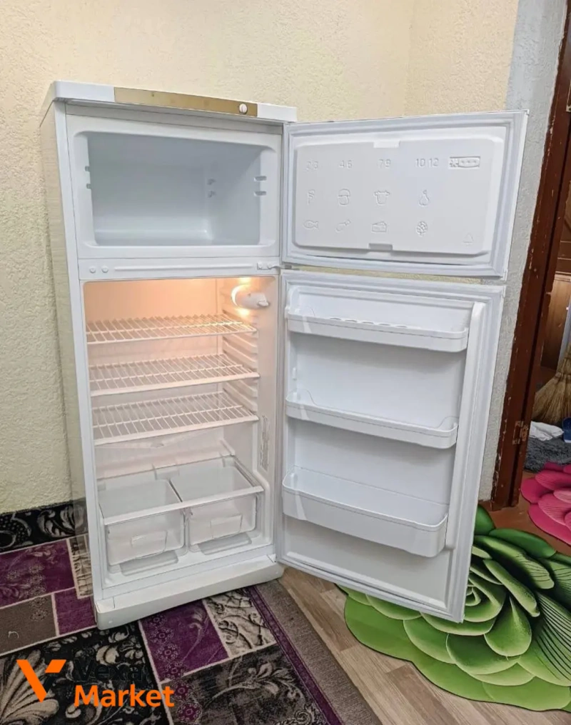Холодильник Indesit — фото 2