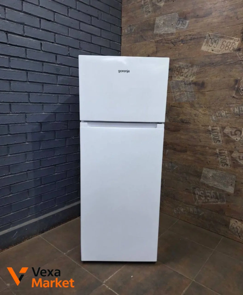 Холодильник Indesit — фото 3