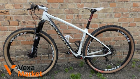 Niner Air 9 Carbon велосипед 29 дюймов, размер М, 1x11 скоростей, вес 9.5 кг
