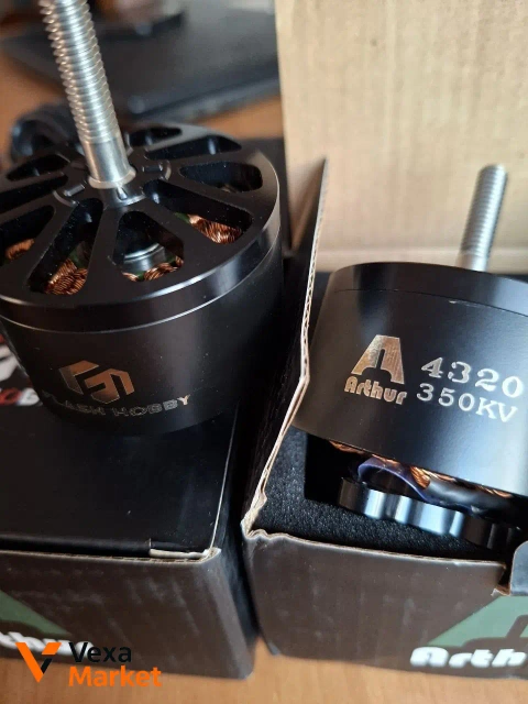 Безколекторні двигуни Readytosky та Flashhobby Arthur 3115/4320