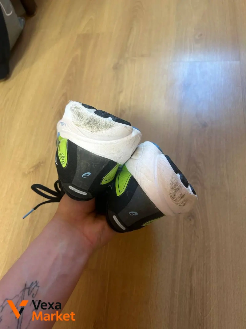 Бігові кросівки Asics — фото 3