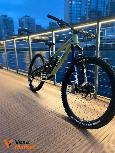 Велосипед Canyon Spectral CF 8 2022 XL 29