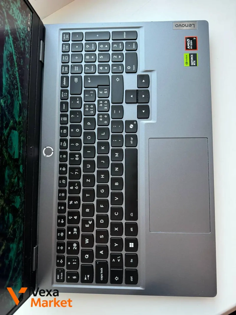 Ігровий ноутбук Lenovo LOQ 15AHP9 Gen 10 RTX 5060, AMD Ryzen 7, 16GB RAM, 1TB SSD — фото 2