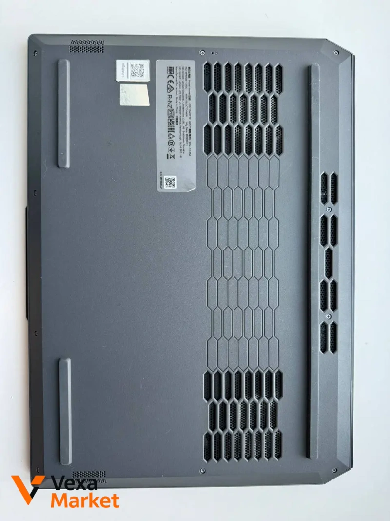 Ігровий ноутбук Lenovo LOQ 15AHP9 Gen 10 RTX 5060, AMD Ryzen 7, 16GB RAM, 1TB SSD — фото 4