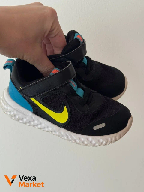 Кросівки Nike 26 розмір, 16 см устілка