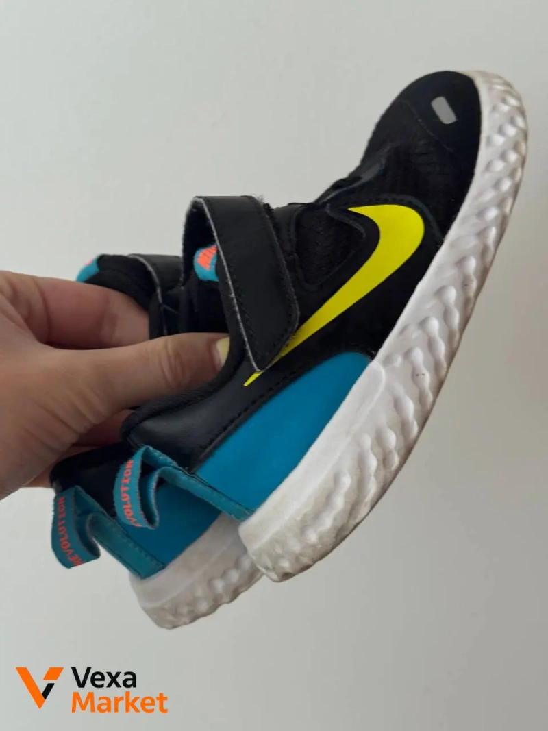 Кросівки Nike 26 розмір, 16 см устілка — фото 4