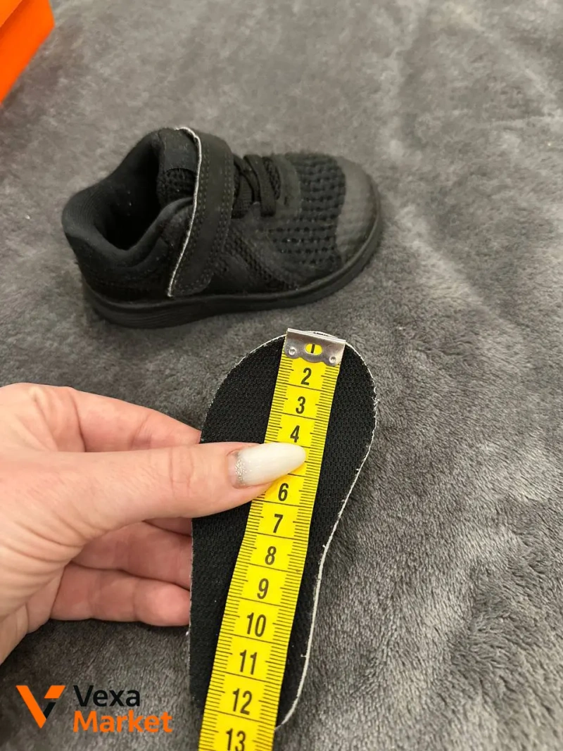 Кросівки Nike оригінал дитячі чорні розмір 19.5 — фото 2