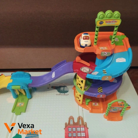 Ігровий трек VTech Toot-Toot Drivers з озвученою машинкою