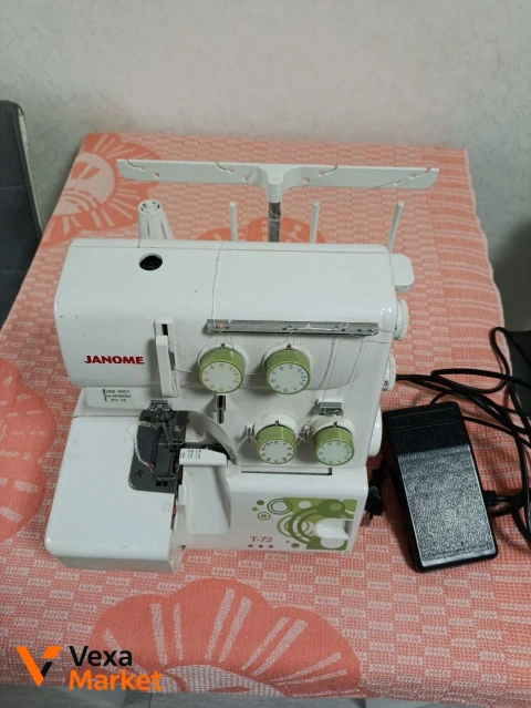 Оверлок Janome T-72