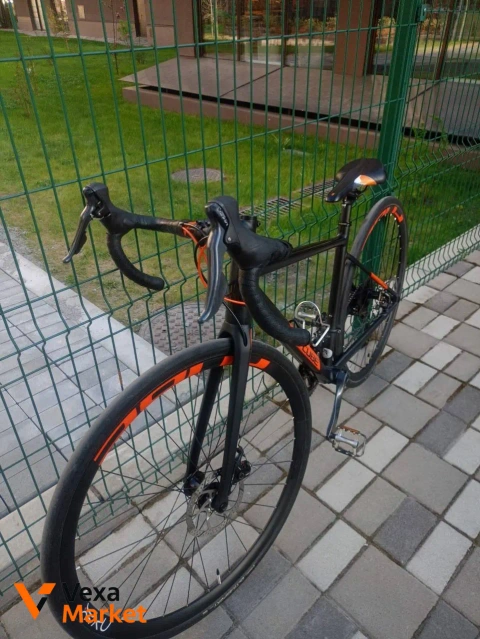Шосейний велосипед Cube Attain Pro 2022, алюмінієва рама S, карбонова вилка, Shimano Sora, дискові гальма