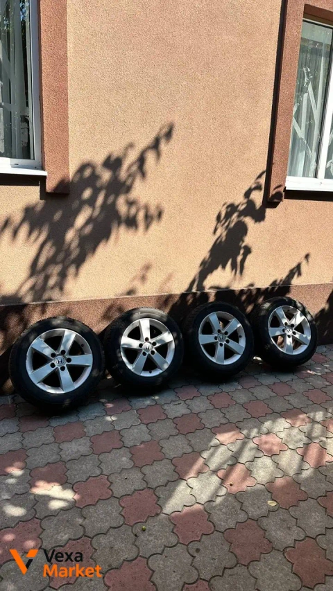 Диски титанові R16 з зимовою гумою Michelin 205/55 для Honda Civic 4D