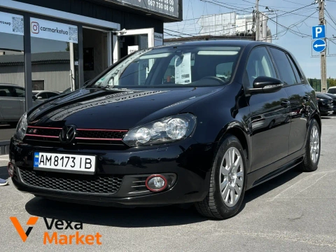 Volkswagen Golf 2012, Бензин 1.4 л., Чорний