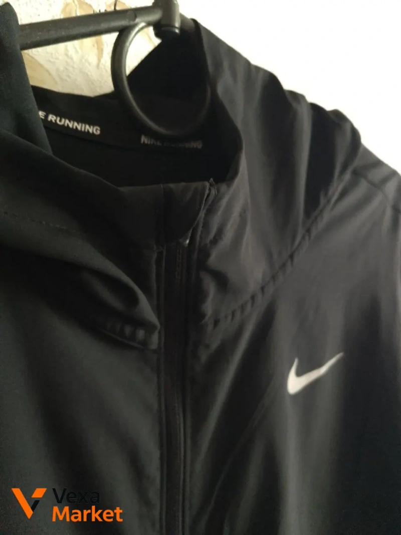 Вітрівка Nike розмір Л — фото 2