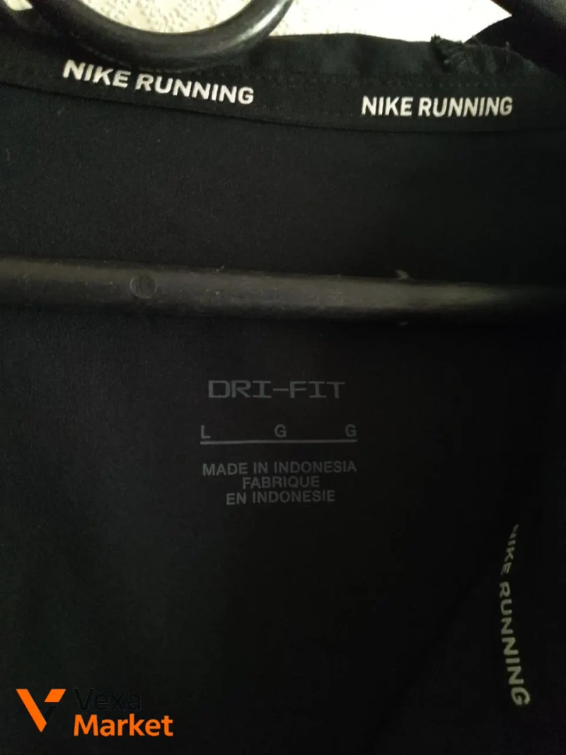 Вітрівка Nike розмір Л — фото 3