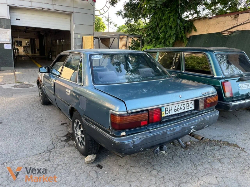 Toyota Camry после возгорания на запчасти или восстановление — фото 3