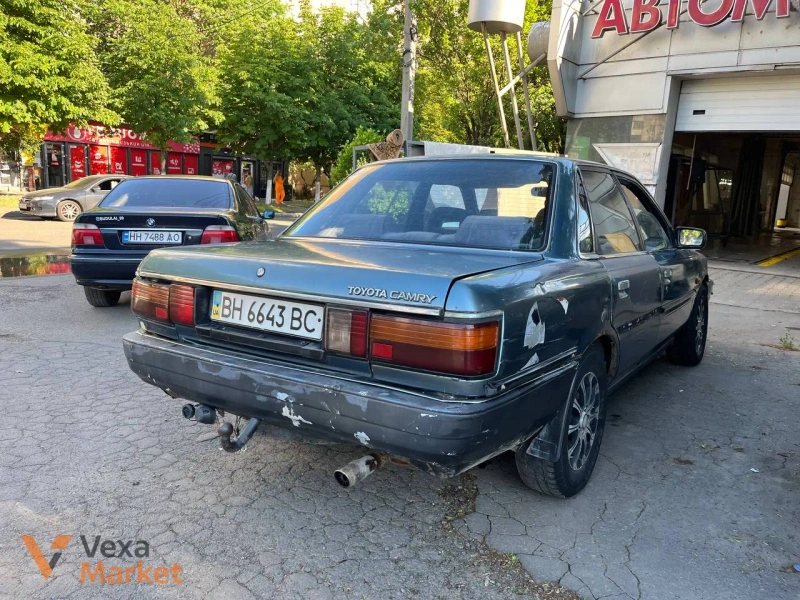 Toyota Camry после возгорания на запчасти или восстановление — фото 4