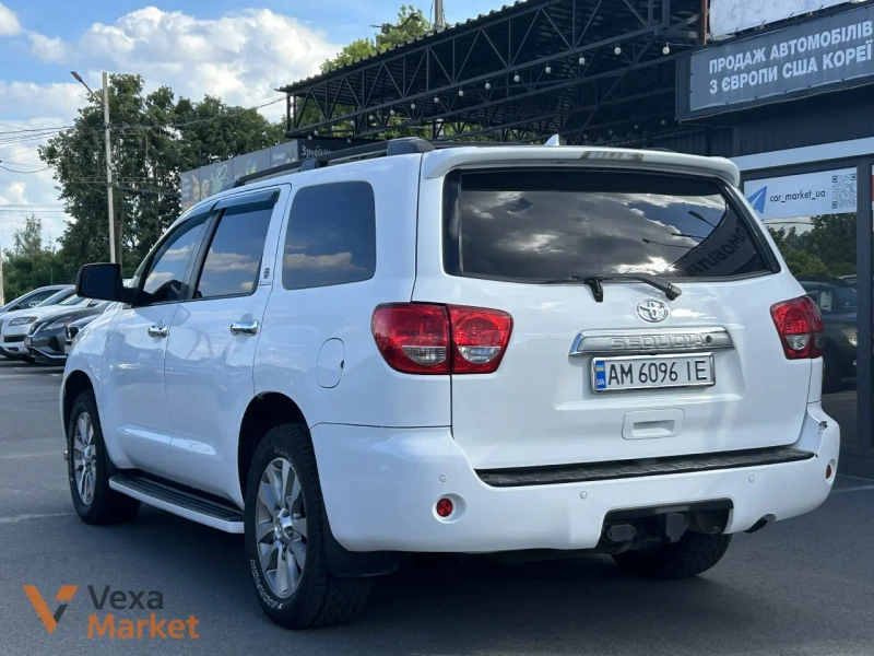 Toyota Sequoia II покоління 2011 Білий — фото 3