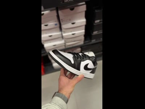 Air Jordan 1 Low