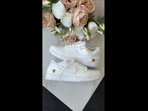Nike Dunk Low "Give Her Flowers" женские кроссовки