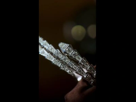 BVLGARI SERPENTI VIPER BRACELET біле/рожеве золото 18К з діамантами 5.02 ct