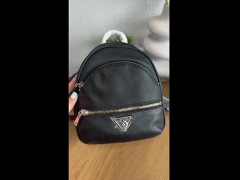 Стильный черный рюкзак GUESS