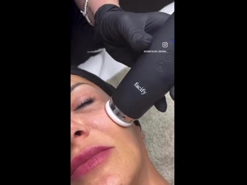 Апарат для масажу обличчя Facify Beauty
