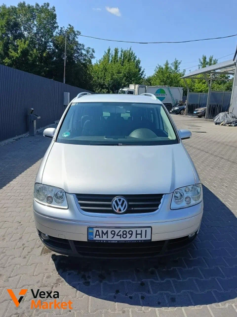 Volkswagen Touran 2006 1.4 Бензин Сірий
